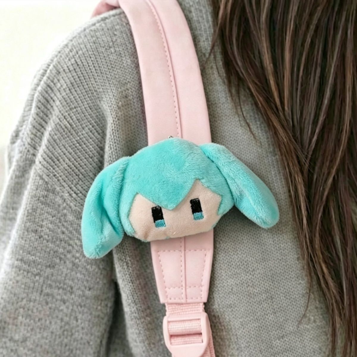 新しい初音ミクかわいいクリエイティブ漫画人形ブローチかわいい - Cosplay Anime N のレビューと価格